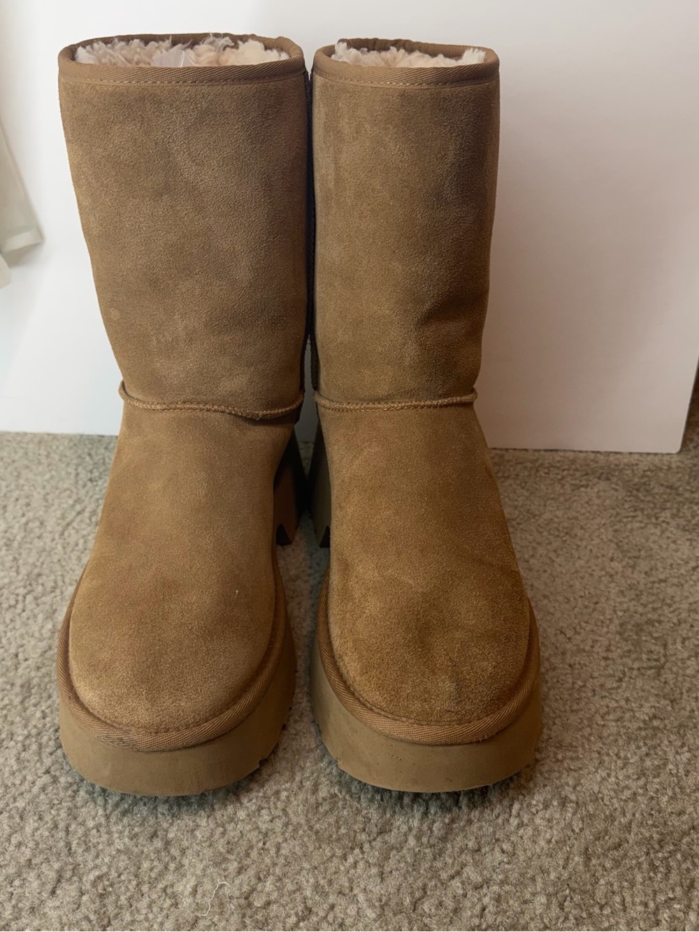 UGG Women’s Suede Platform Boots - Chestnut Tan Size 12